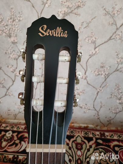 Классическая гитара массив, 4/4 Sevillia Индонези