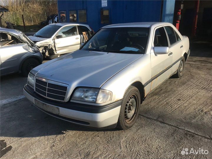 Разбор на запчасти Mercedes C W202 1993-2000