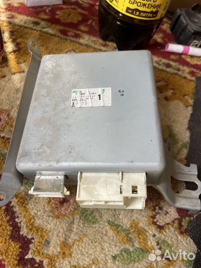 Блок управления рулевой рейкой toyota corolla e150