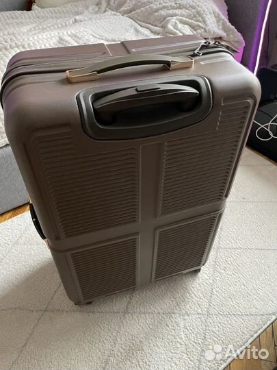 Чемодан besico