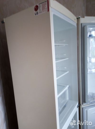 Холодильник LG