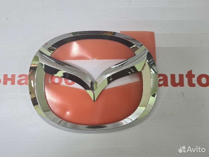 Эмблема крышки багажника Mazda 3 BK Мазда 3 бк