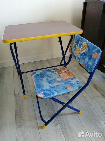 Детский стол и стул