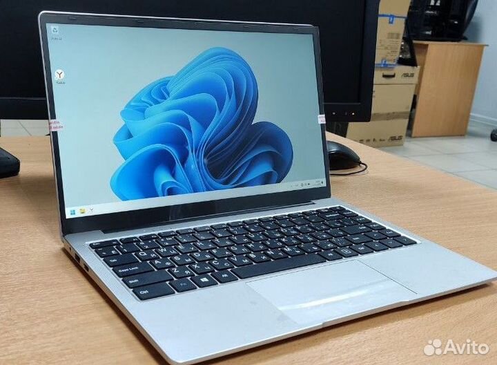 Новый ноутбук Azerty 14