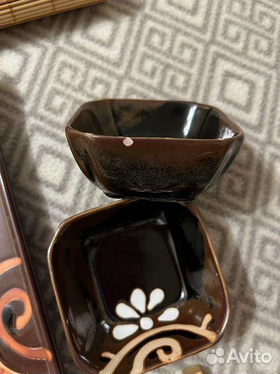 Тортница и набор для суши