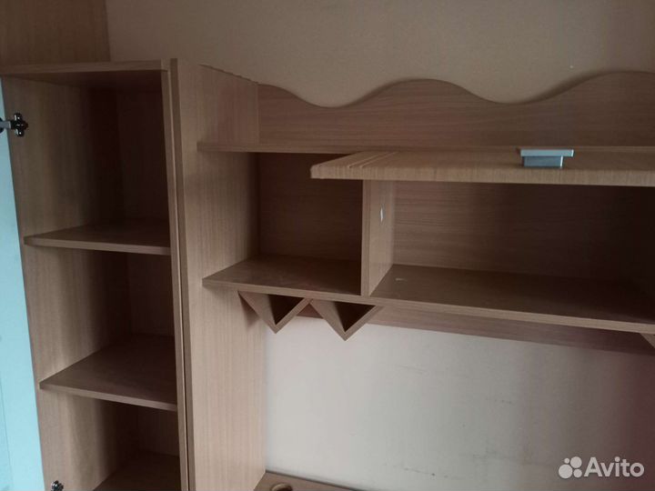 Школьная стенка