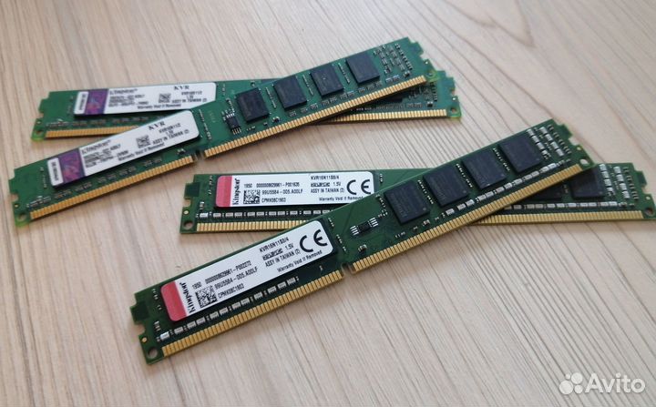 Память DDR3 4Gb Kingston 1600Мгц
