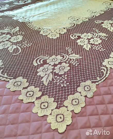 Скатерть кружевная хамелеон новая на большой стол