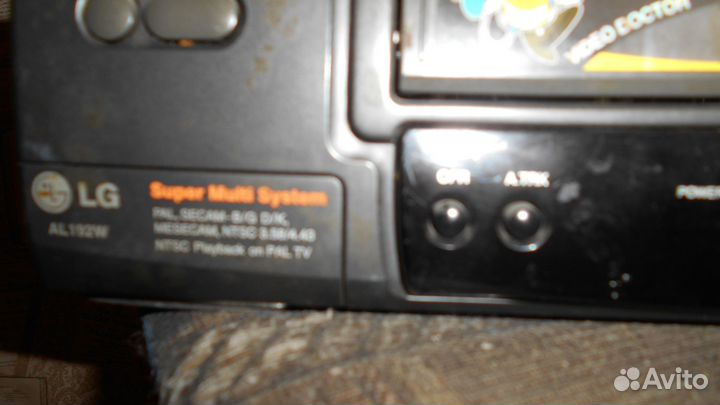 Видеомагнитофон LG,кассеты изучение англ. языка