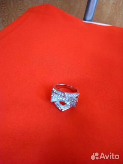 Кольцо новое