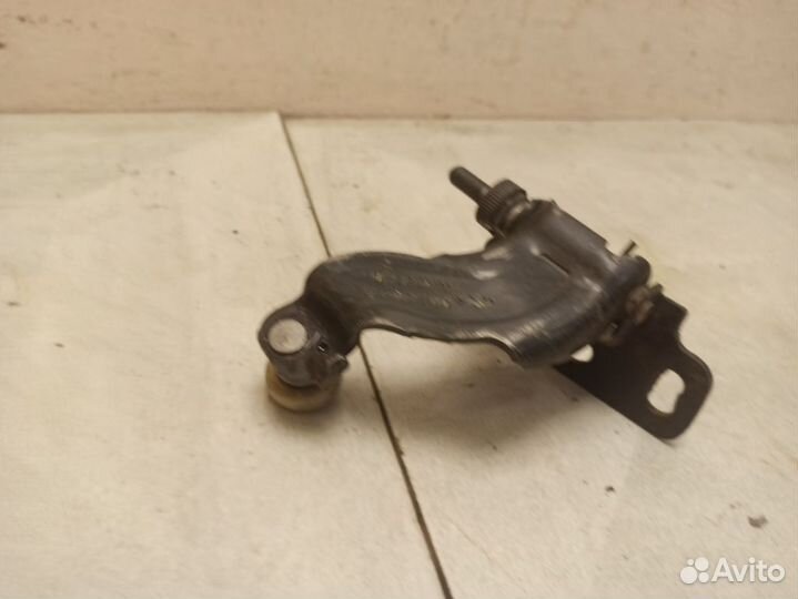 Ролик сдвижной двери Форд