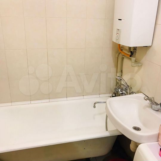 Комната 14 м² в 2-к., 1/5 эт.