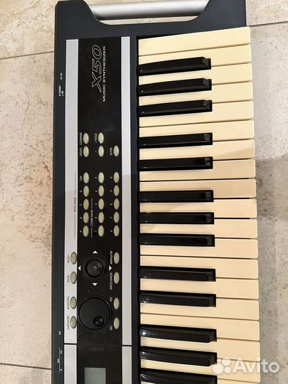Синтезатор Korg X50