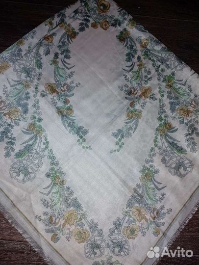 Платок новый