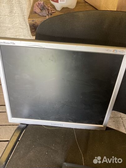 Монитор Samsung