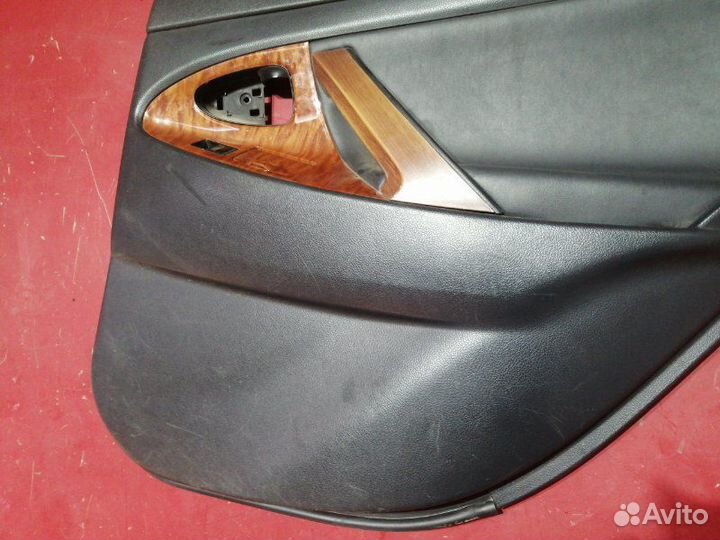 Облицовка двери задняя правая Toyota Camry XV40