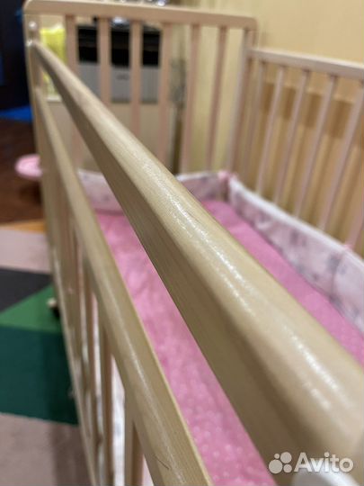 Детская кроватка