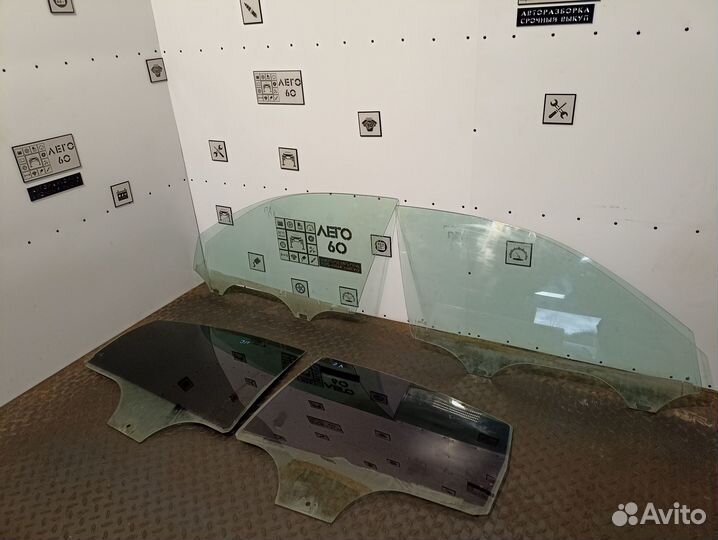 Стекло двери для VW Passat B5