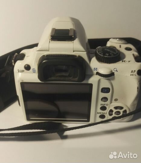 Зеркальный фотоаппарат