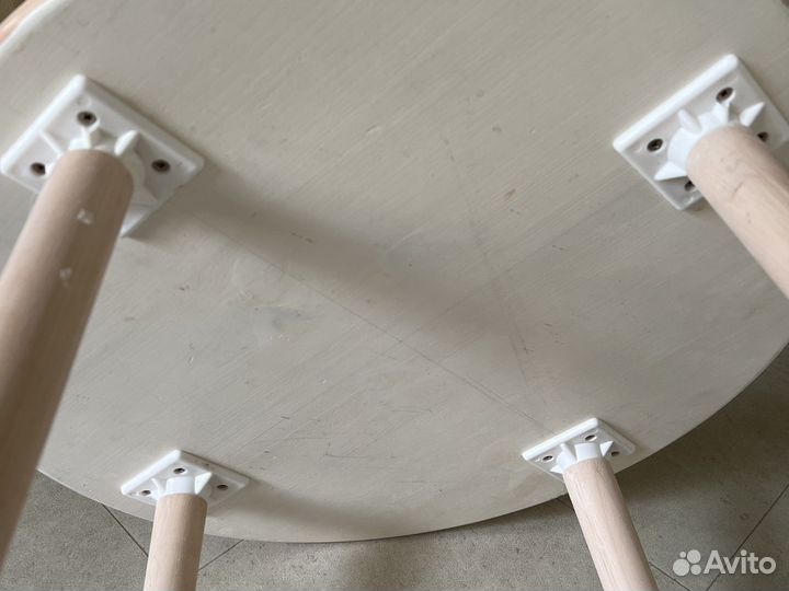 Столик детский 60(ш) х 45(в)