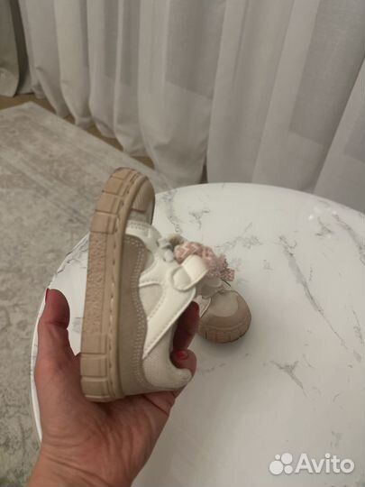 Кроссовки для девочки 21 размер
