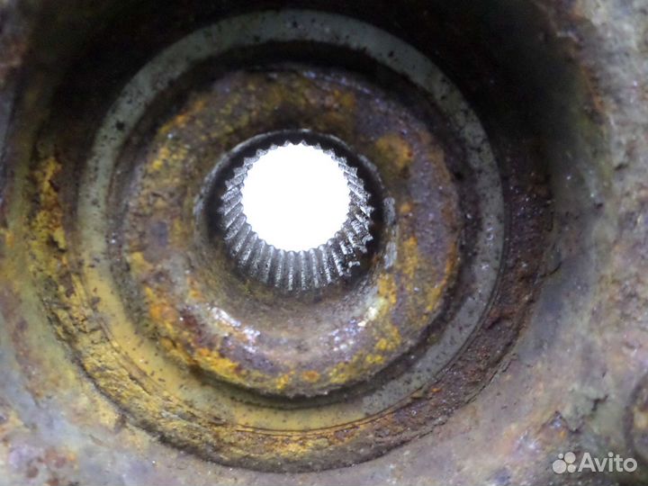 Кулак поворотный правый Cadillac Escalade GMT9