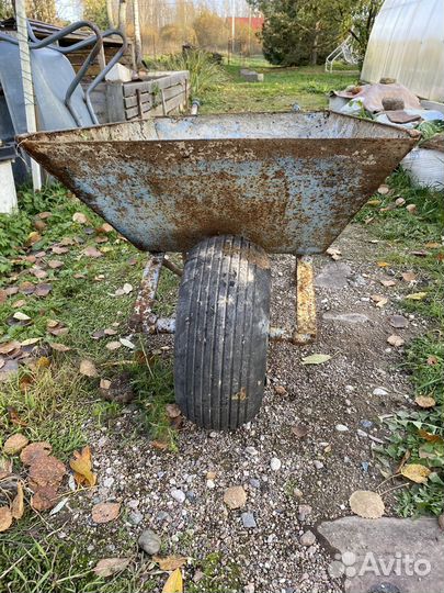 Тачка садовая строительная бу