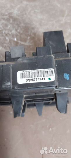 Блок предохранителей на Cadillac SRX