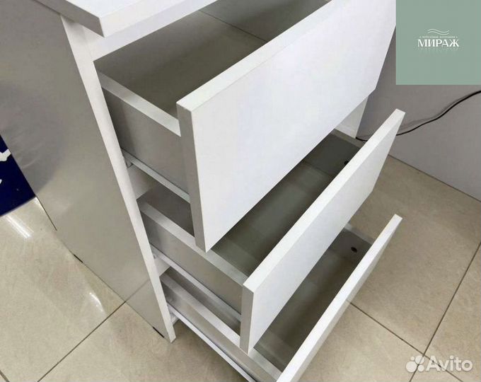 Письменный стол угловой