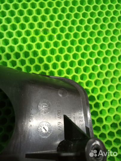 Кнопка kick-down Audi A8 D3 S8