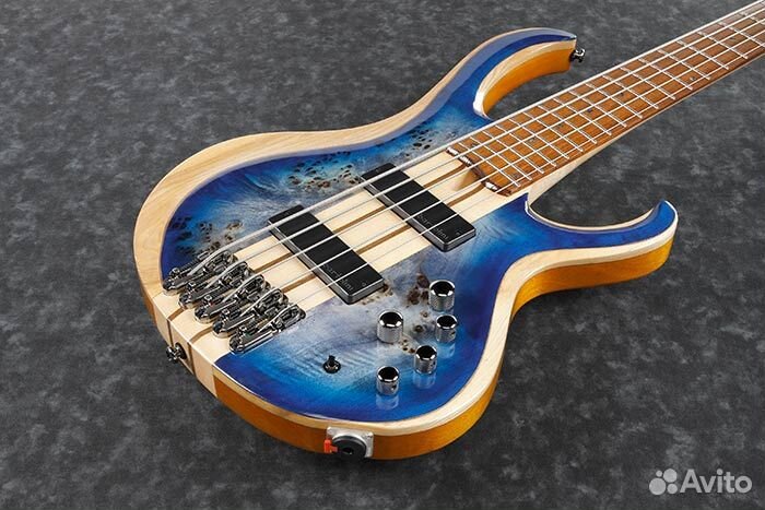 Бас-гитара 5-ти струнная Ibanez BTB845-CBL