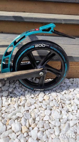 Самокат Roces 200