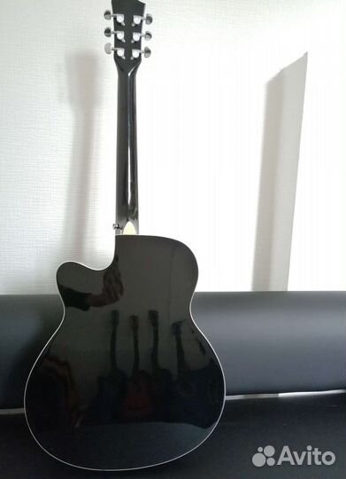 Гитара хорошего качества