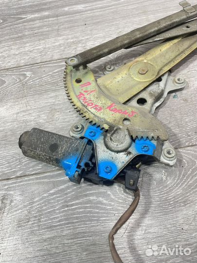 Стеклоподьемник передний левый toyota carib