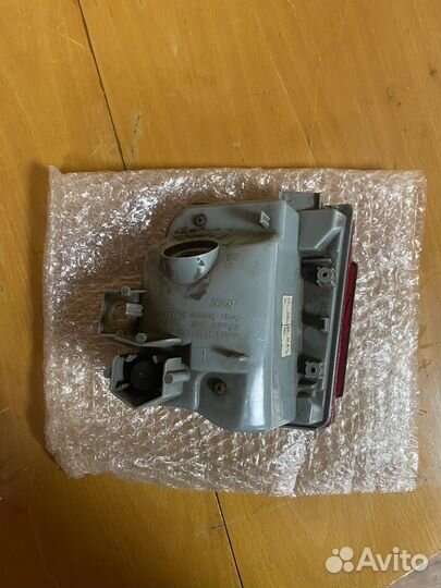 Фонарь в задний бампер Toyota Land Cruiser 200