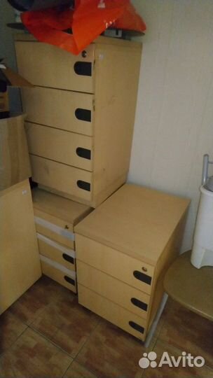 Офисные тумбы под документы