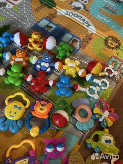 Развивающие игрушки пакетом