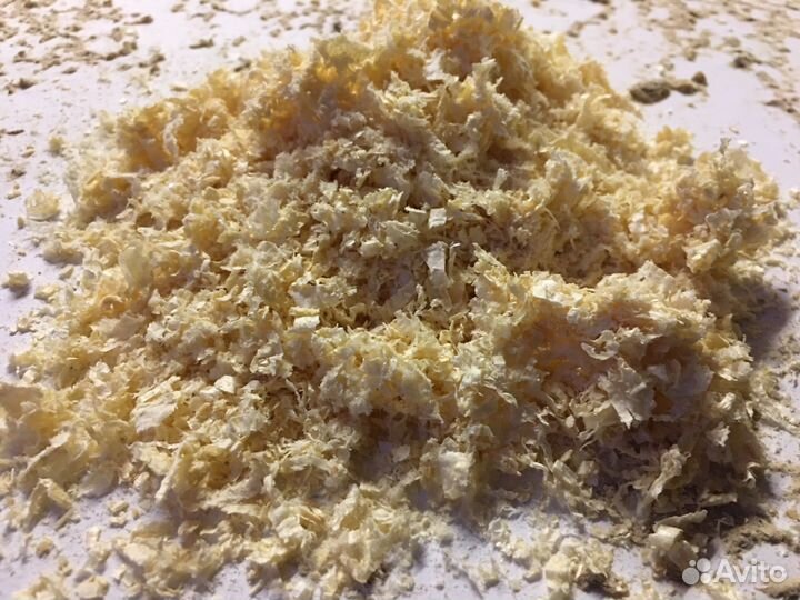 Древесная стружка спрессованная в брикетах