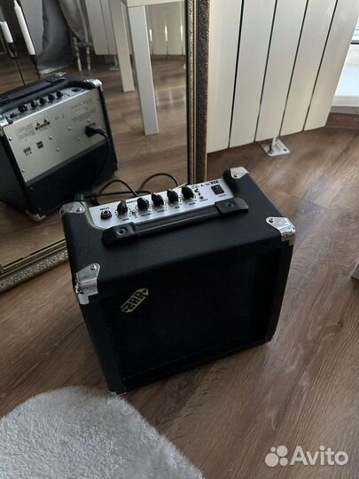 Комбоусилитель Zar e-10