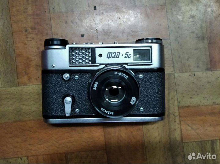 Пленочные фотоаппараты, вспышки, объектив