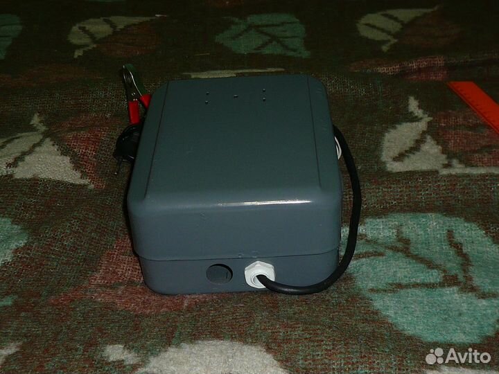 Старый автозарядник СССР 12 в. 4 а