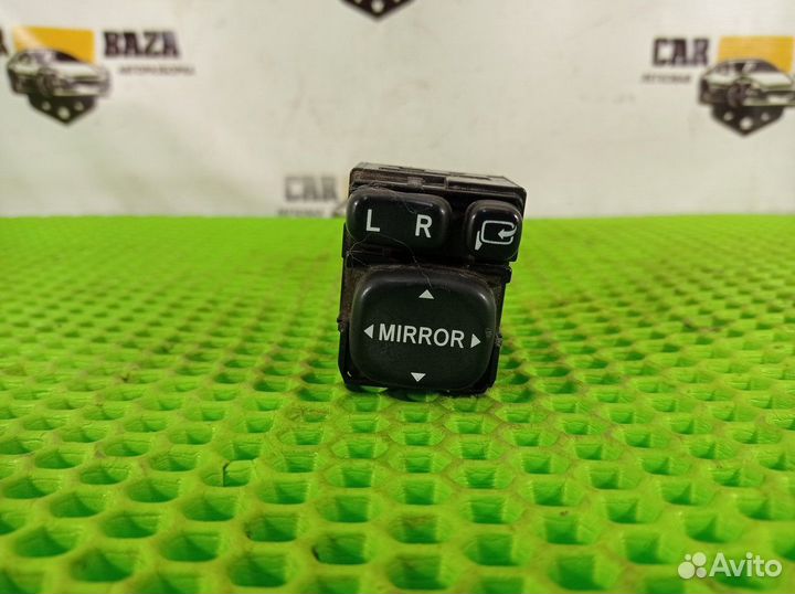 Переключатель регулировки зеркала