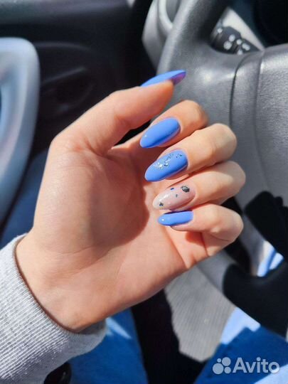 Маникюр с покрытием гель-лаком