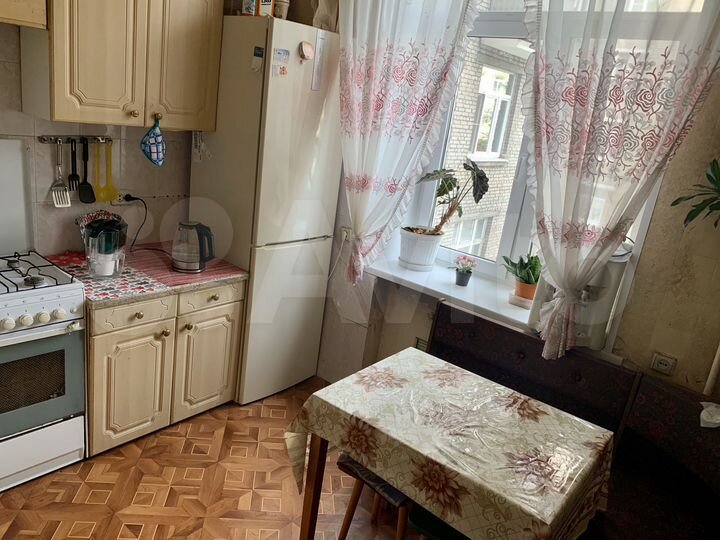 Комната 15 м² в 3-к., 3/8 эт.