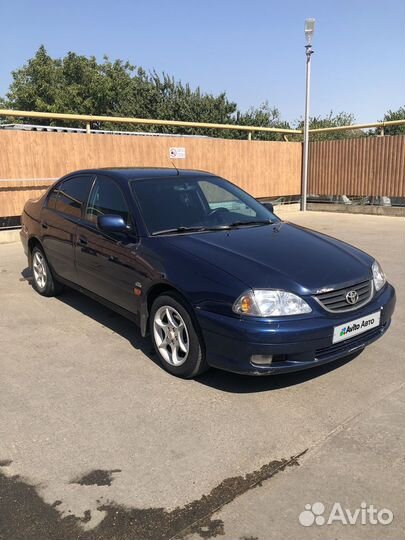 Toyota Avensis 2.0 МТ, 2001, 250 000 км