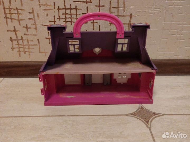 Игрушка домик