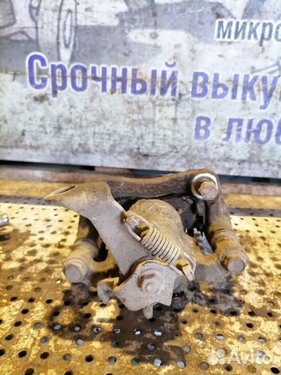 Суппорт тормозной задний левый Hyundai Creta