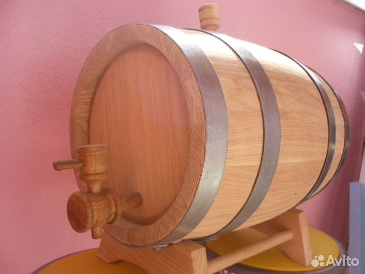 Коньячный дубовый бочонок