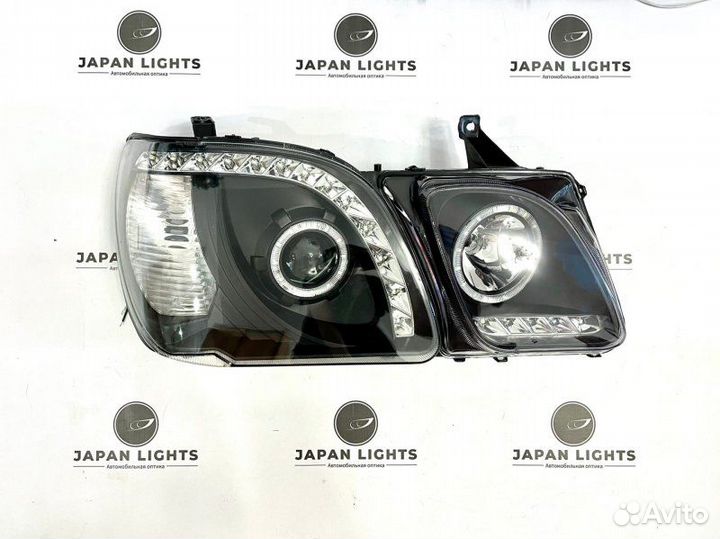 Фары линзовые с анг. глазками черный передние
