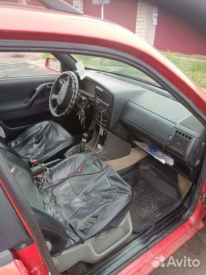 Volkswagen Passat 2.0 МТ, 1994, 200 000 км